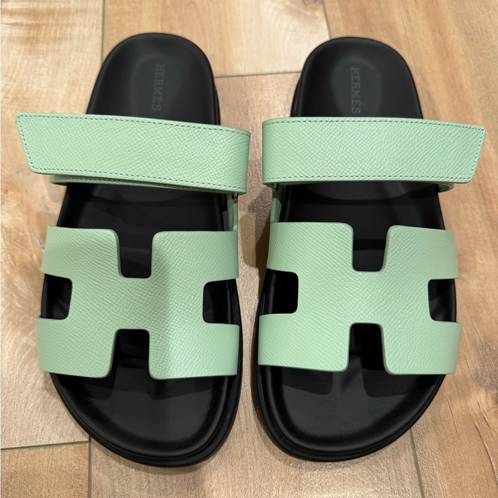 Women’s Hermes Chypre Sandal Vert Jade NEW Never Worn with original box.
